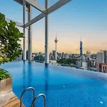 Cl24A 5-6Pax Klcc Sky Pool Condo